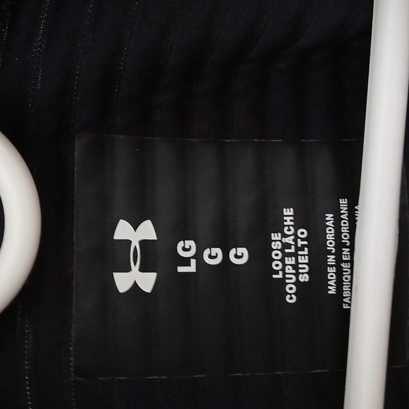 Under Armour Men's Black Golf Pullover - Picture 2 of 3